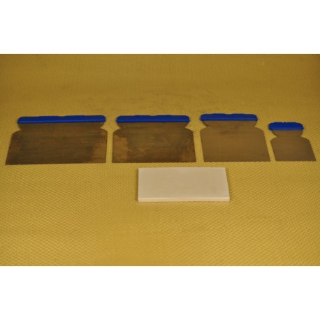 POCHETTE CARROSSIER AVEC CALE CAOUTCHOUC EN PLUS